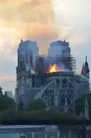 Notre-Dame - L'incroyable sauvetage - Documentaires