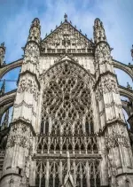 Secrets de cathédrales  La face cachée des édifices - Documentaires